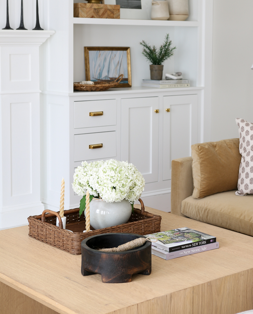 5 Simple Tips for Decorating with Coffee Table Books (+ A Round-Up) -  ZDesign At Home