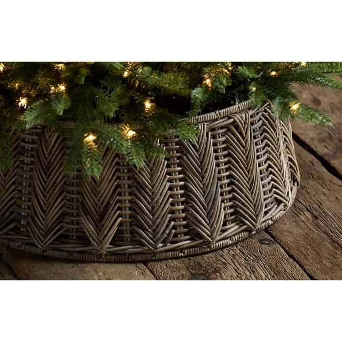 tree skirt alternatives, Woven tree collar from Anthropologie with pattern